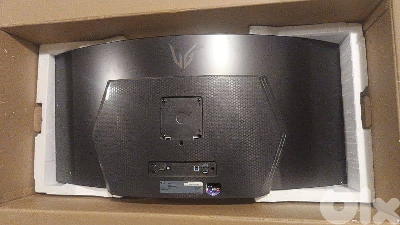 LG moniter oled curve 4