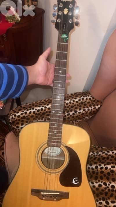 epiphone 6 strings acoustic guitar
