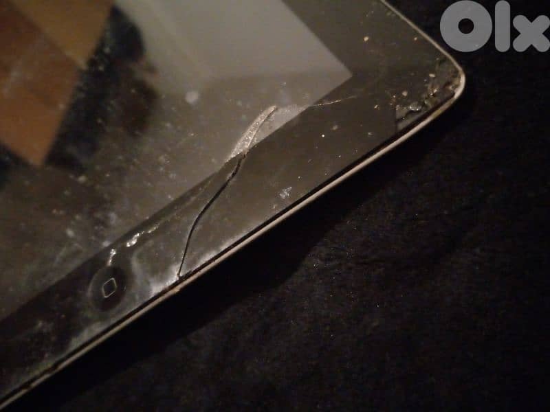 iPad 64 giga not working for 10$ 5