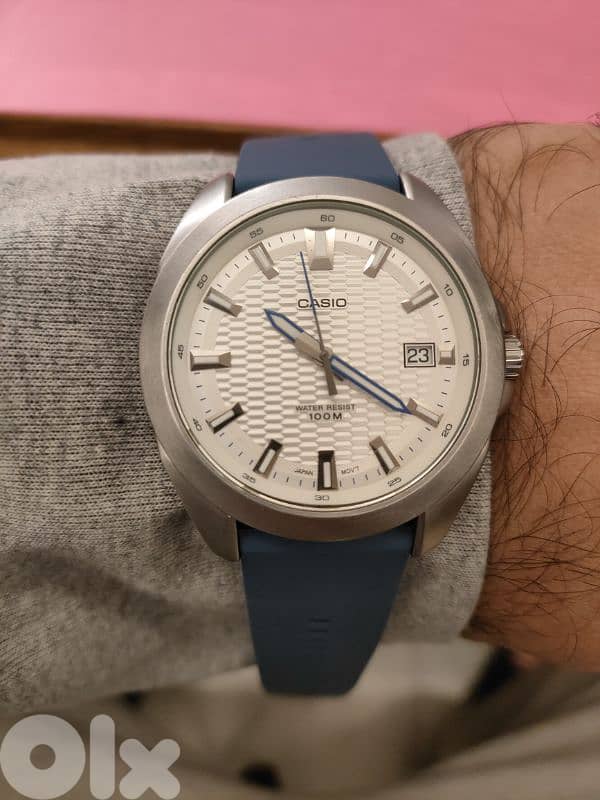 Casio big size analog quartz 3