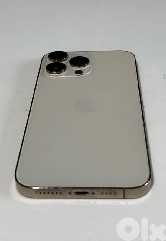 iPhone 14 Pro Max 256GB - $700 1