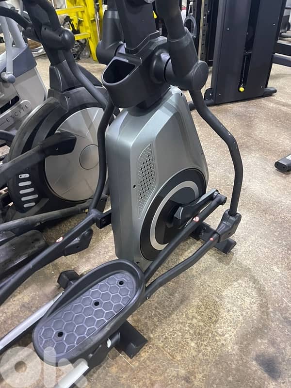 Elliptical new heavy duty hold up to 140 kg 2