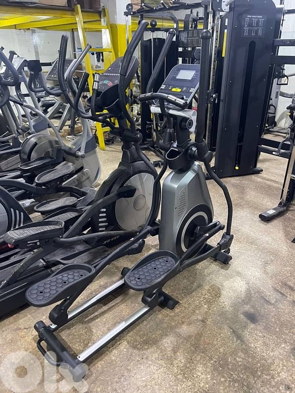 Elliptical new heavy duty hold up to 140 kg 4