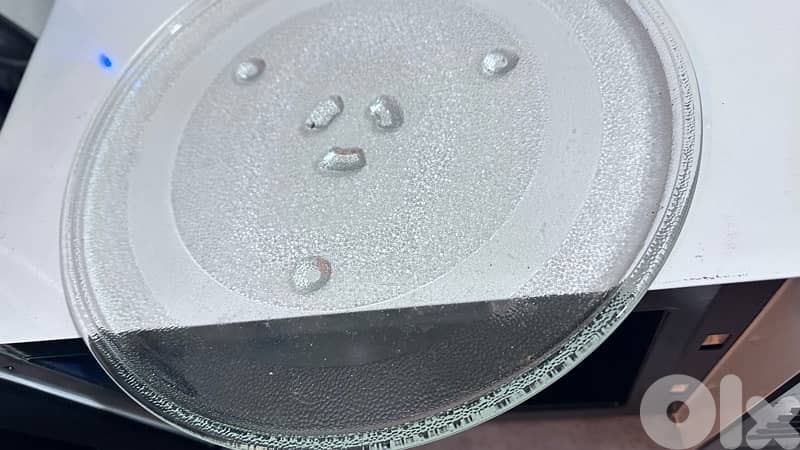 microwave for the use of parts or repair 2