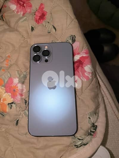 iphone 13 pro max . . great deal