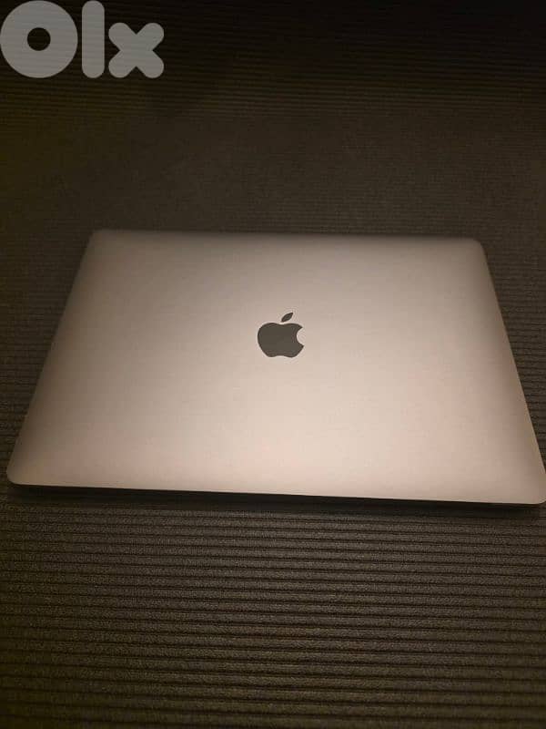 MACBOOK AIR M1 2021 LIKE NEW ZERO SCRATCH WITH ORGINAL CHARGE 1