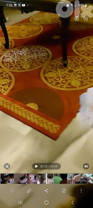 سجادة وكرسي بار عدد ٢ 1