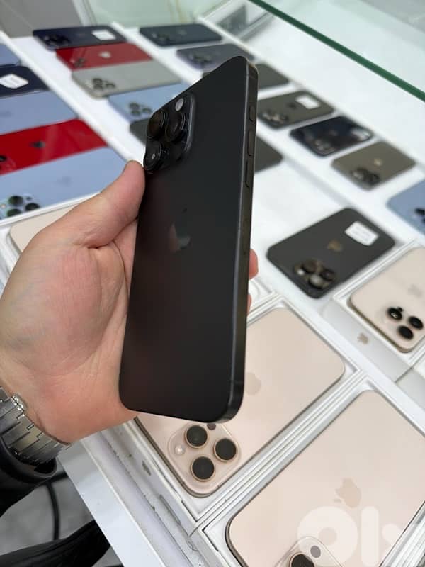 used iphone 16 pro max 1tb 1