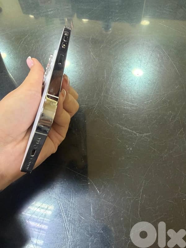 iphone 14 pro white 2