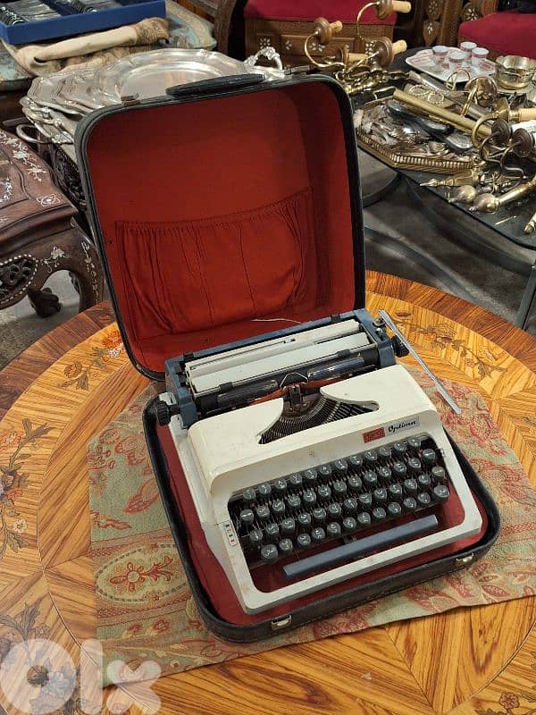 antique arabic typewriter 4
