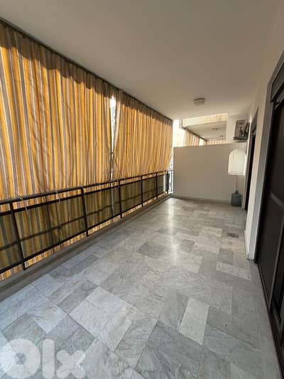 شقة للايجار الحدث قرب دوار الحدث