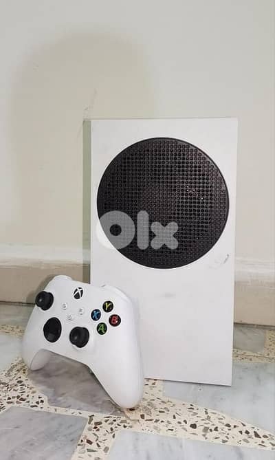 Xbox series s used with one controller 1tr storage