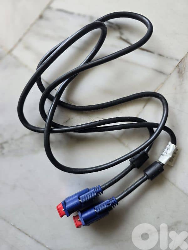 Ethernet / USB type B / VGA 2 VGA / Sound System cable 1