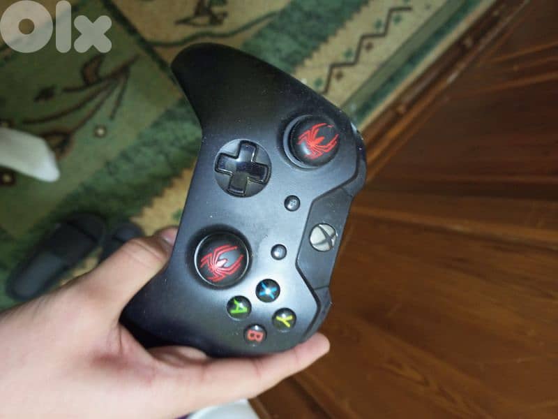 xbox 1 20games 2 controllers 180$ 2