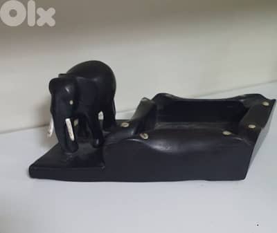 منفضة فيل افريقي خشب ابانوس