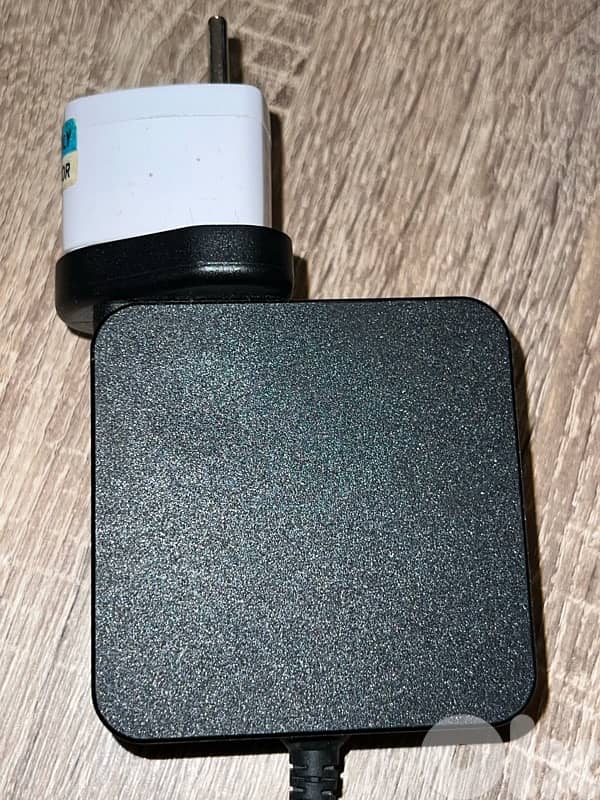 شرجير لابتوب Lenovo الاصلي 3