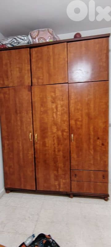 خزانه طبقين