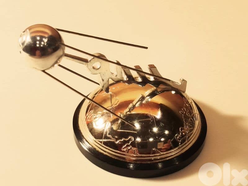 Rare VINTAGE USSR soviet SPACE MODELS SPUTNIK MIR SATELLITE 1957 2