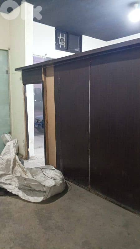 للبيع أجهزة كمبيوتر للألعاب عدد ثمانية للكاونتر+طاولات وكراسي 13