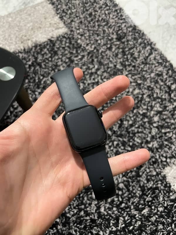 Apple Watch SE 2025 1