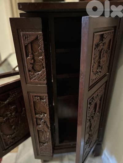 alcohol artisana closet