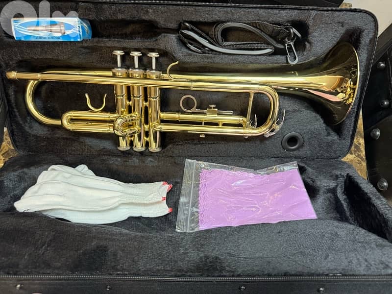 trumpet new gold color ( yamaha copy) 2