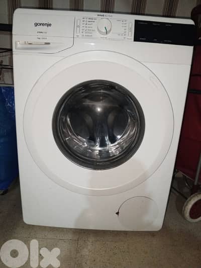 غسالة جورنجي اوتوماتيك مستعملة ٣سنين بدها تصليح الاكس تبع الحوض مكسور