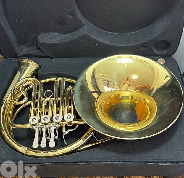 French horn second hand gold color 2