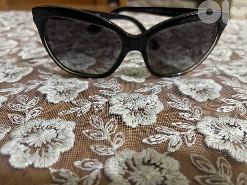 Authentic dolce and gabana glasses 1