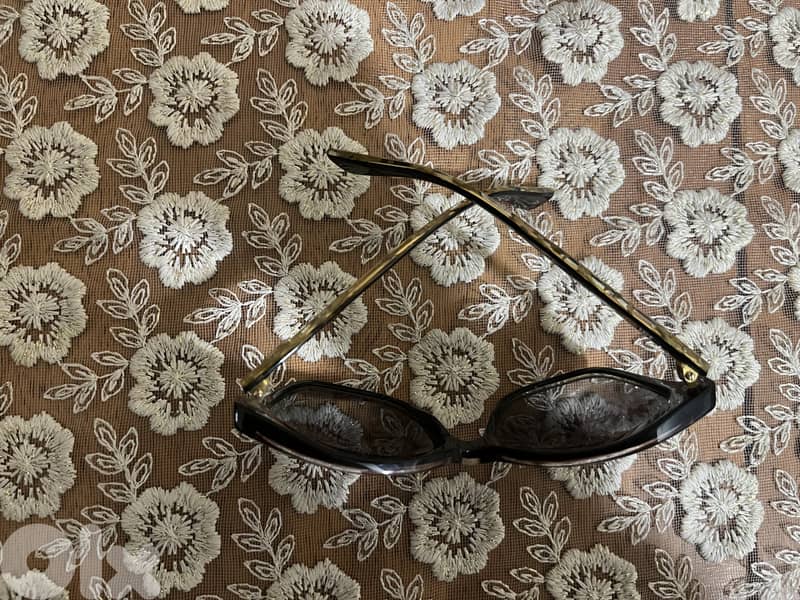 Authentic dolce and gabana glasses 2