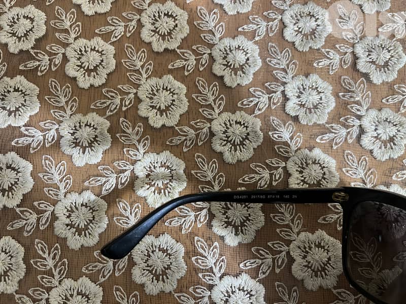 Authentic dolce and gabana glasses 3
