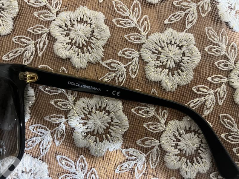 Authentic dolce and gabana glasses 4