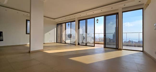 شقة رائعة ٤٠٠م للبيع في قريطم