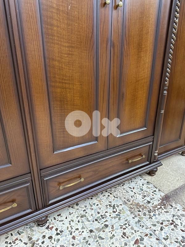 غرفة نوم خشب زان 7