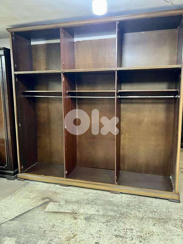 غرفة نوم خشب زان 12