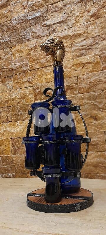 قنينة وكبايات