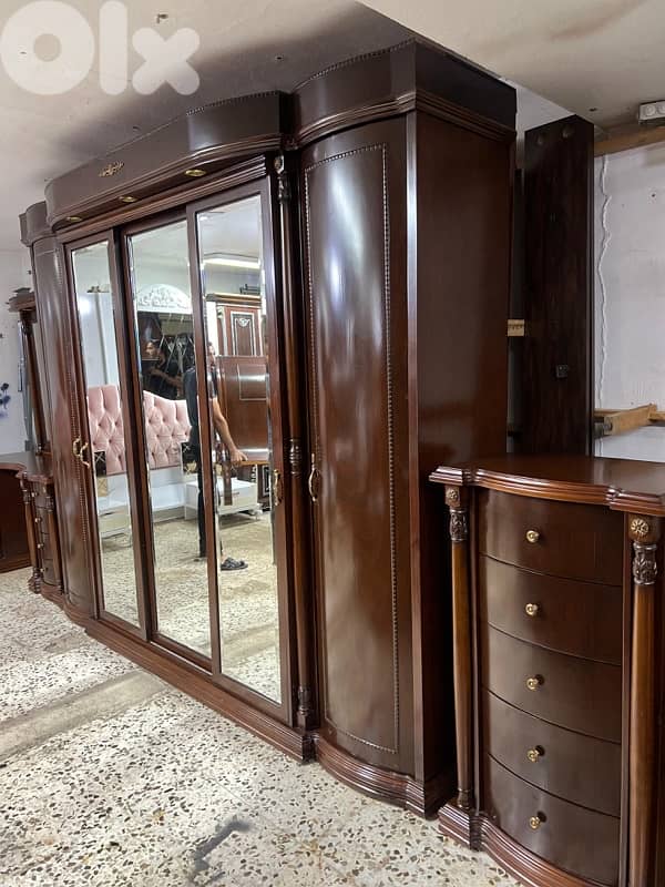 غرفة نوم خشب زان 1