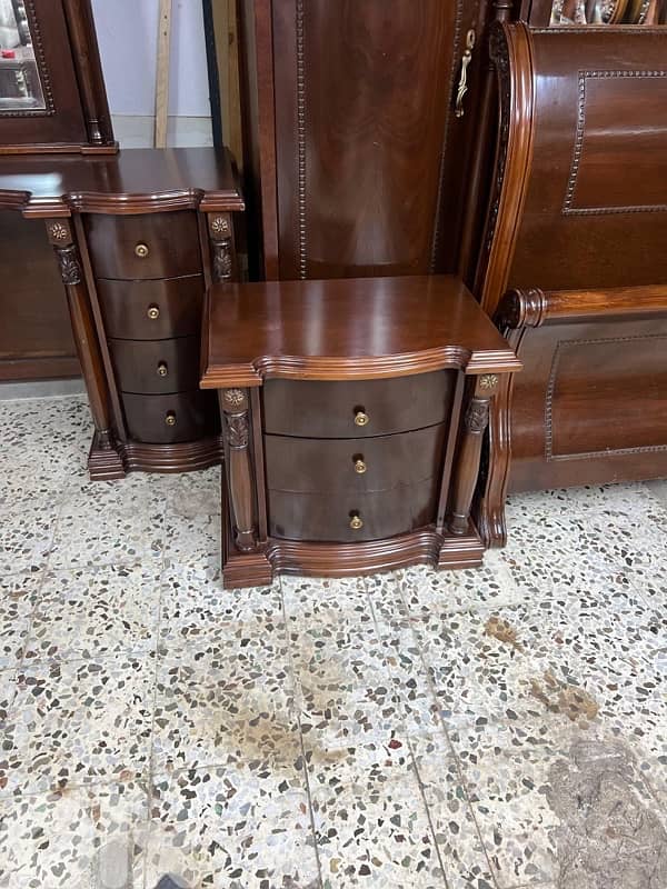 غرفة نوم خشب زان 7