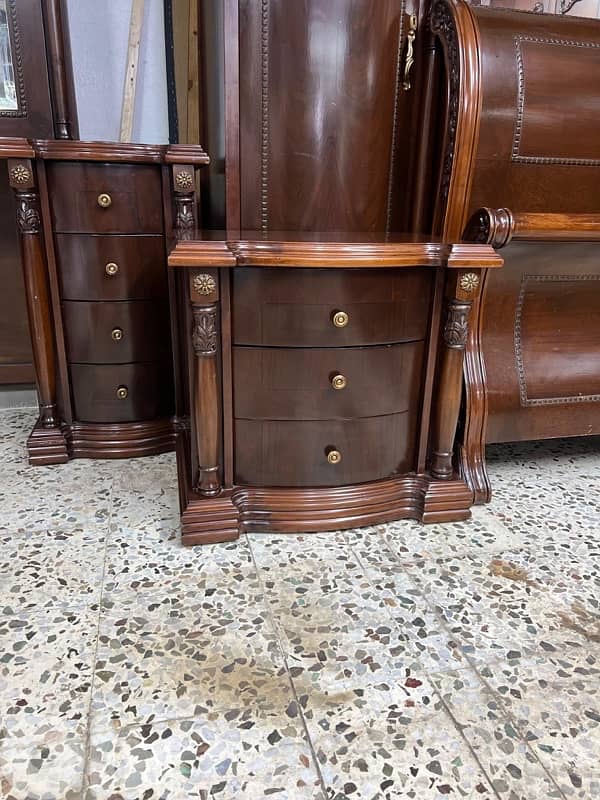 غرفة نوم خشب زان 8