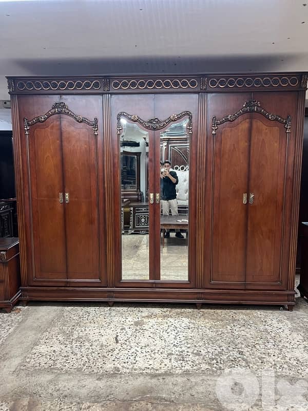 غرفة نوم خشب زان 10