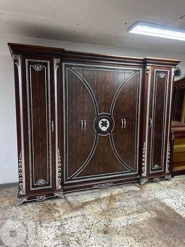 غرفة نوم ملكية 7