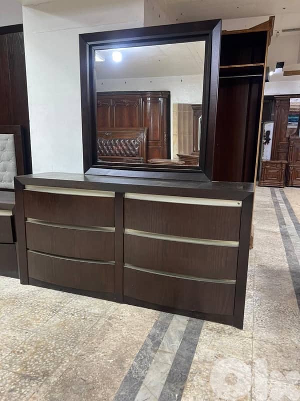 غرفة نوم عرائسية ملبسة قشرت سنديان 6