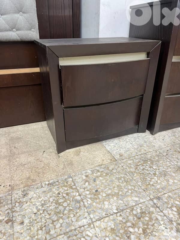 غرفة نوم عرائسية ملبسة قشرت سنديان 7