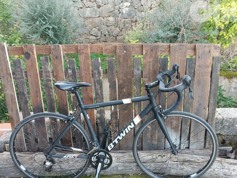 b twin road bike 3