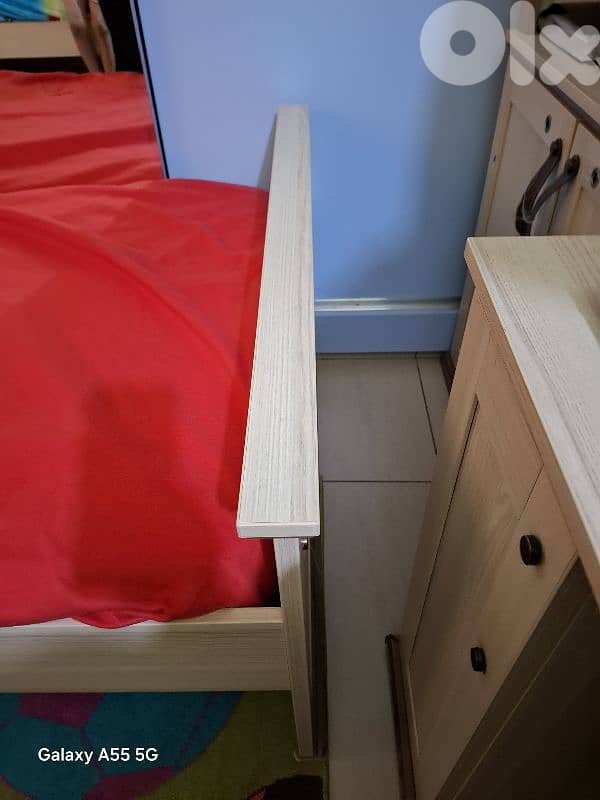 تخت مع كومندينا 5