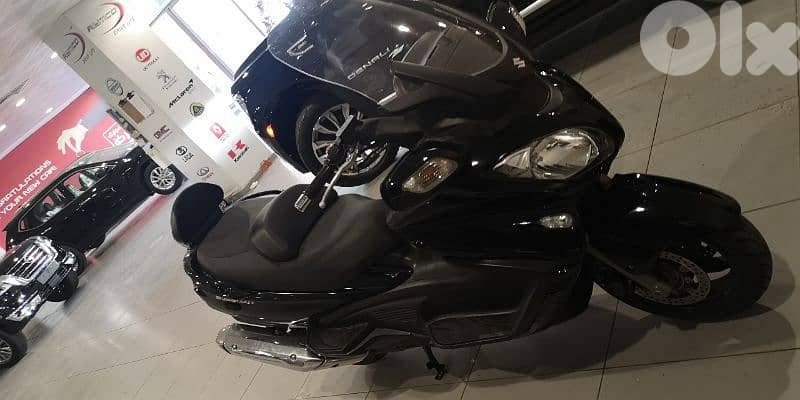 Suzuki Skywave Burgman Executive 650 CC 4