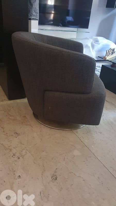 2 Bergeres for salon 1