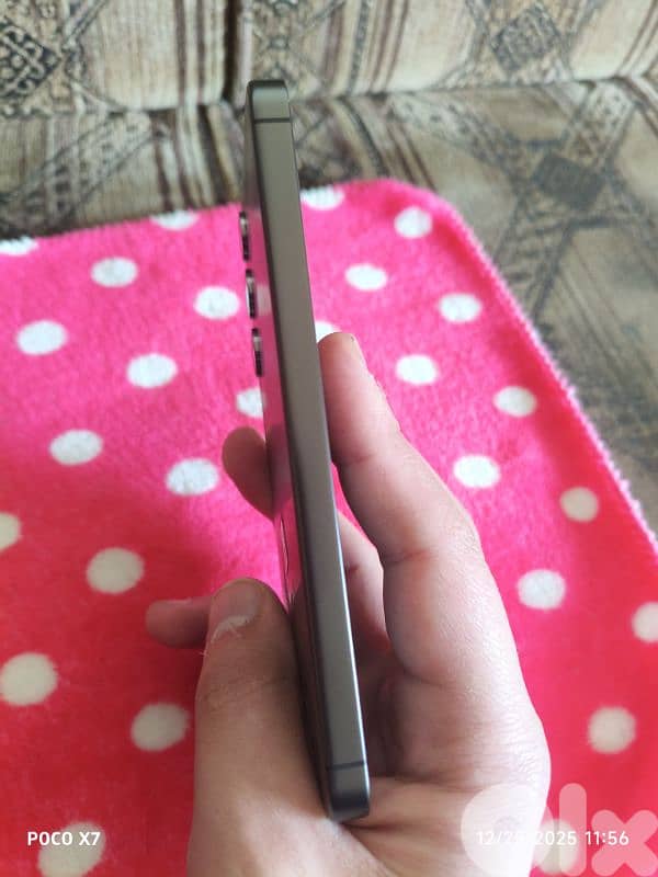 S24 Samsung Uk version. 3