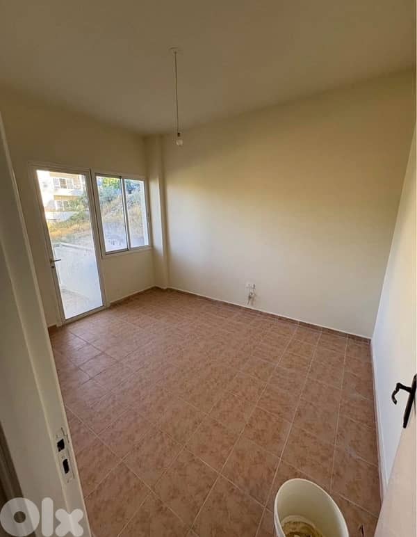 apartment for rent in feitroun with an amazing view. 1