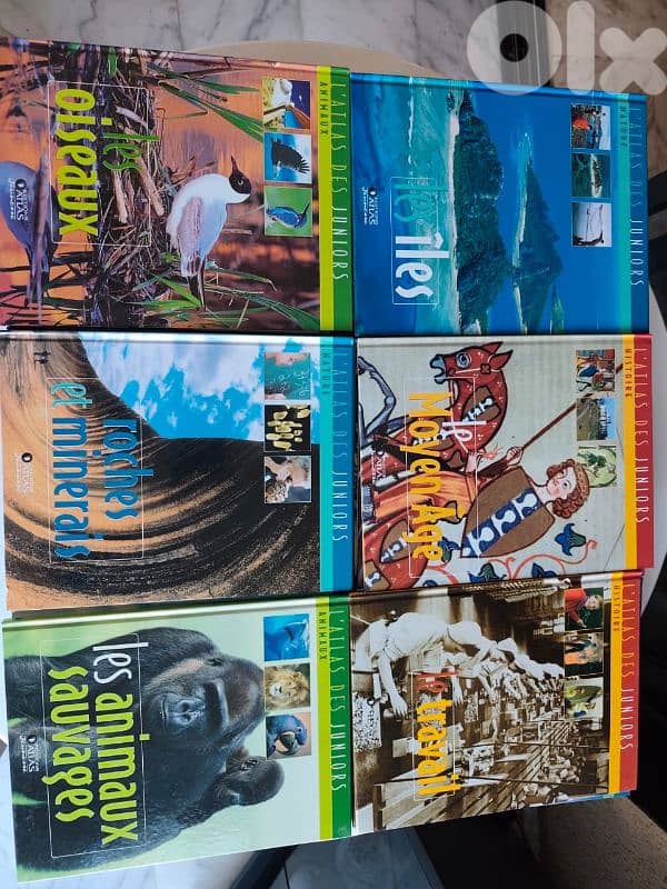 l'atlas Des juniors editions atlas jeunesse,60 volumes en couleurs 2